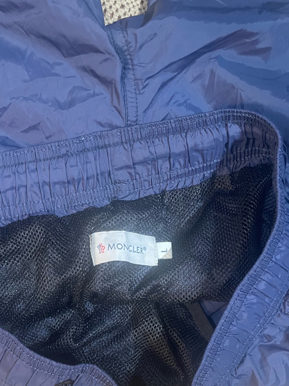 MONCLER SWIM SHORTS - Picture 6 of 11